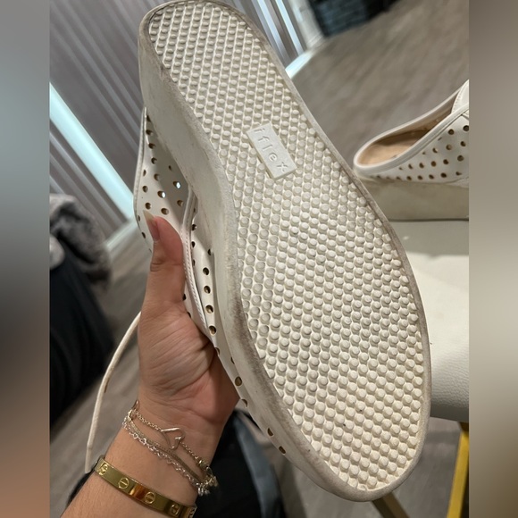 LAST PRICE🍒🤍 ANNE KLEIN iFLEX Tricia sneakers ✨ - Picture 10 of 14